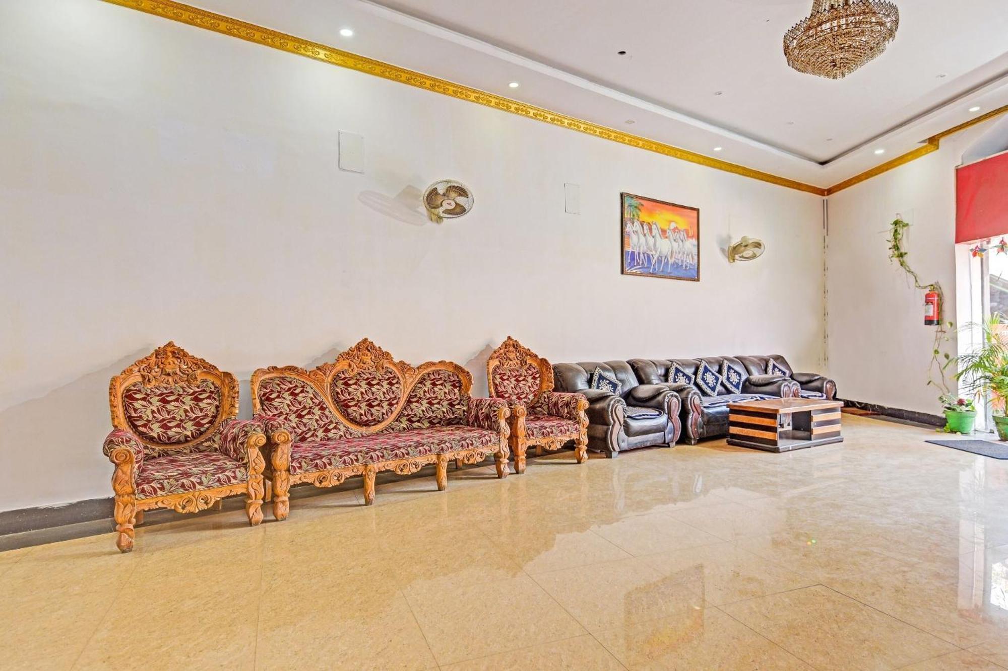 Hotel O New Maa Tara Hotel Deoghar Buitenkant foto