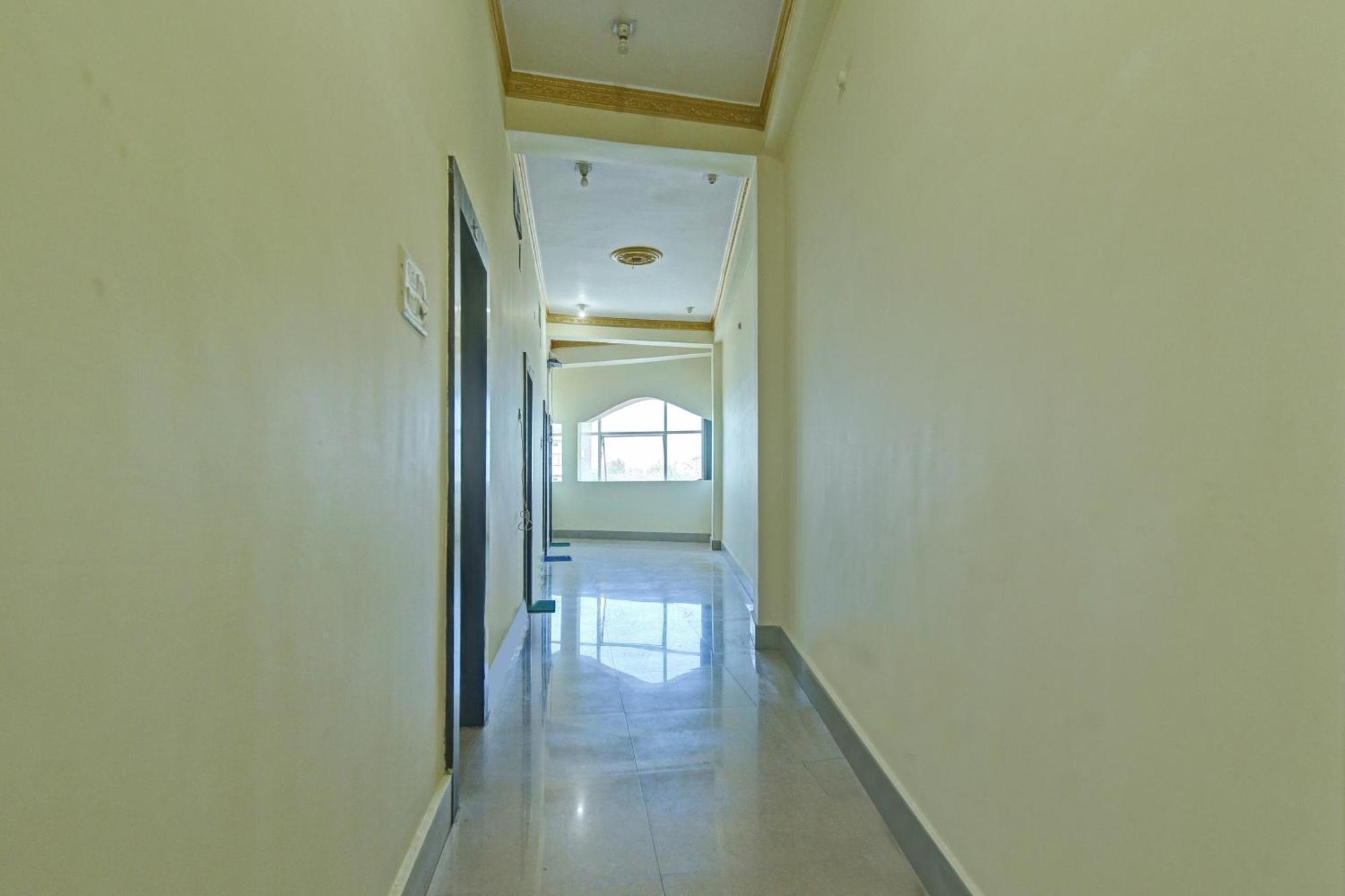 Hotel O New Maa Tara Hotel Deoghar Buitenkant foto